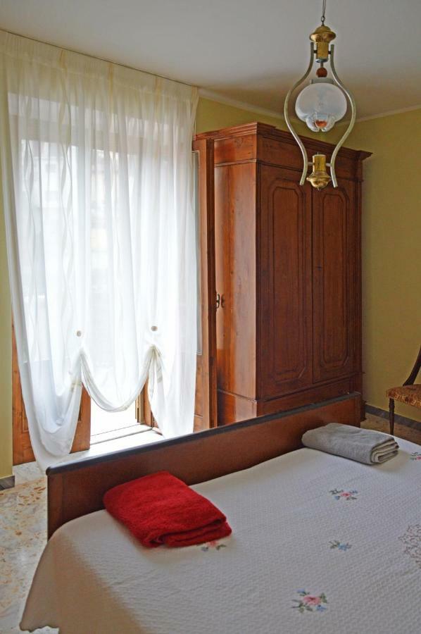 La Casa Di Zia Nina Campolattaro Exterior foto