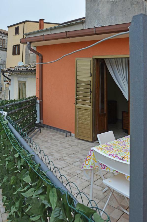 La Casa Di Zia Nina Campolattaro Exterior foto